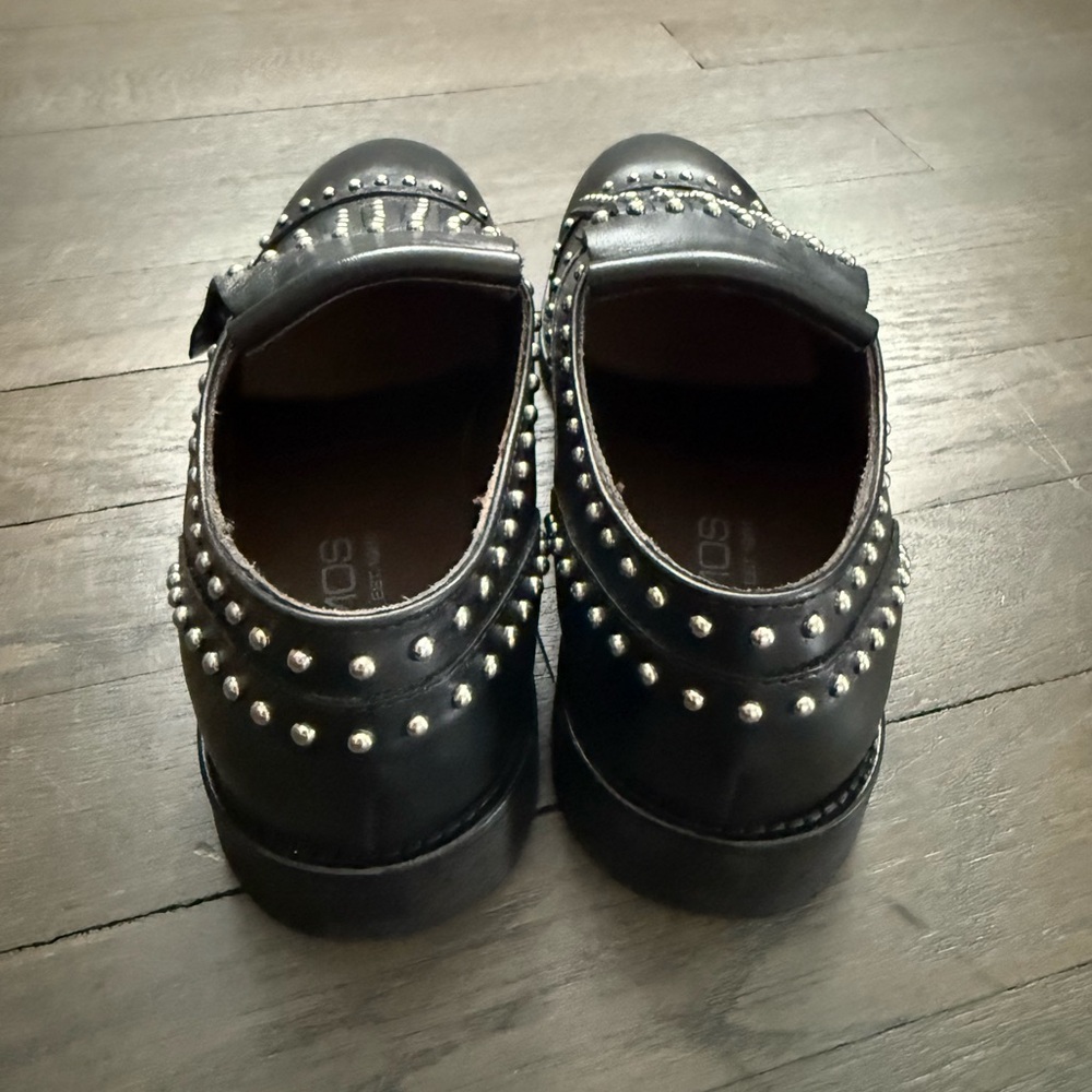 New Boemos Black Leather Studded Wingtip Fringe Loafers - Picture 3 of 6